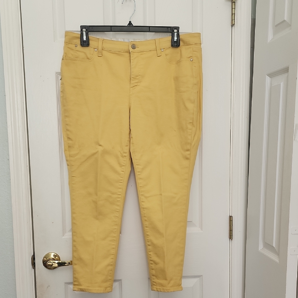 16 W PETITE Talbots Bright Yellow Flawless Pants.